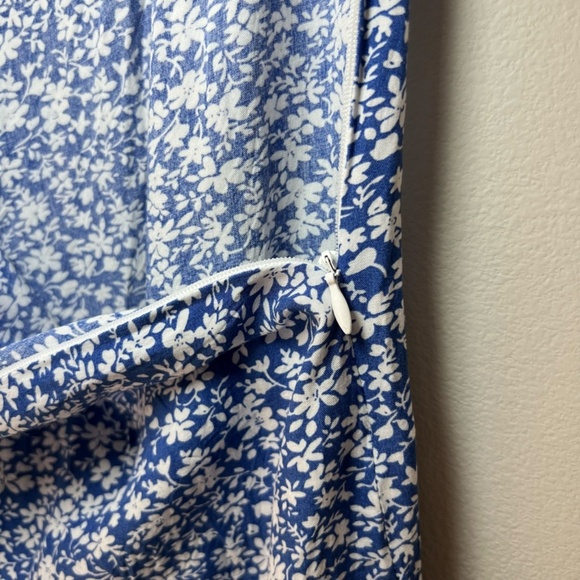 Luukse Wide Leg High Rise Ditsy Floral Pants Blue Rayon Side Zip Flowy Sz Medium - Picture 6 of 11